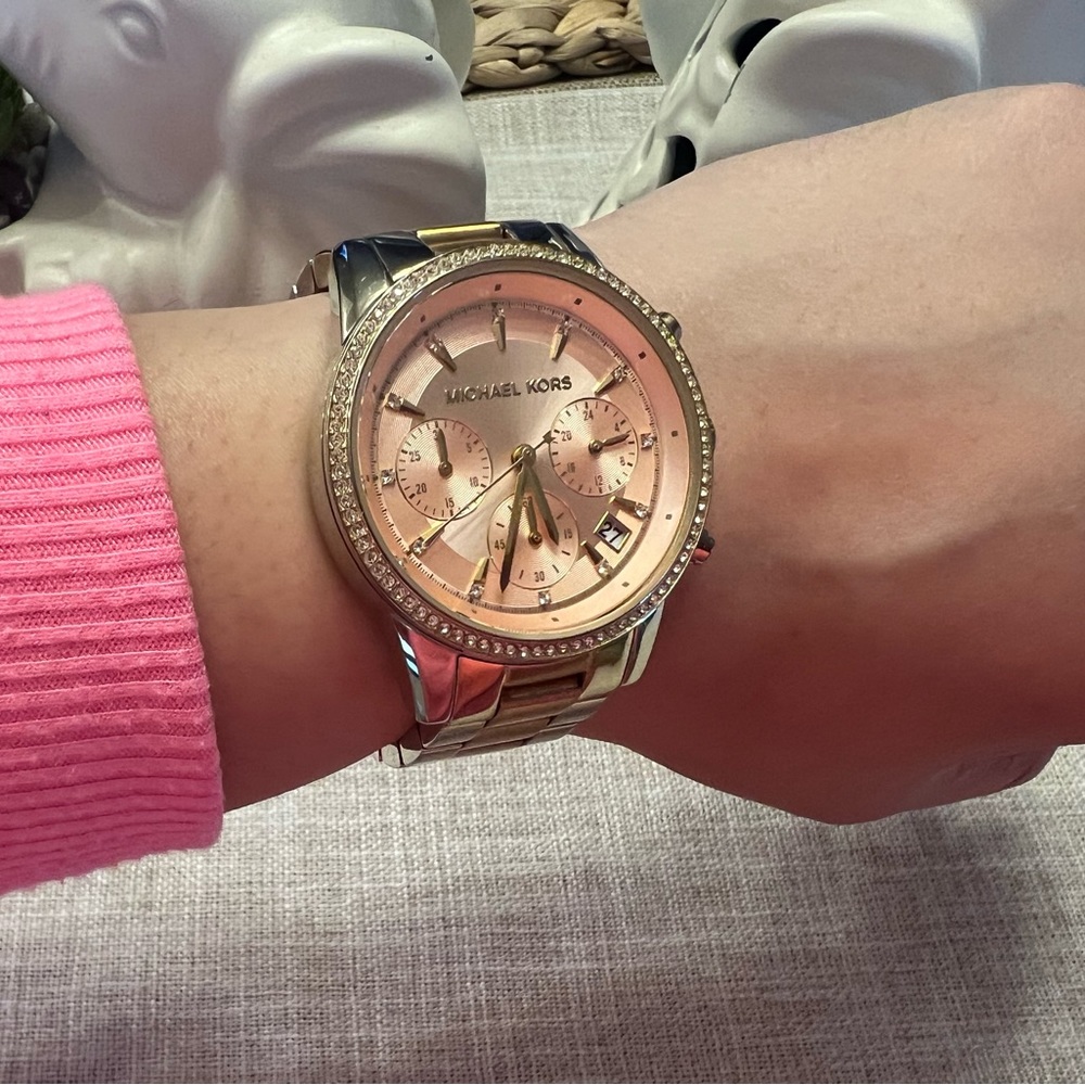 Authentic Michael Kors Women Ritz Watch - Picture 4 of 13